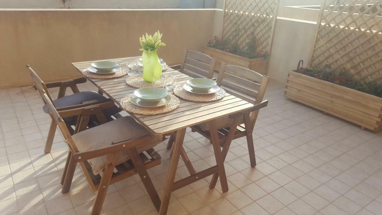 Giuly Home One Cabras Exterior photo